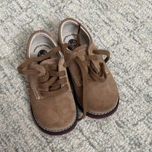 Footmates boys’ brown dress shoes